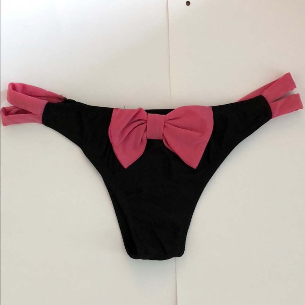 NEW bikini bottoms black pink bow style size S/M